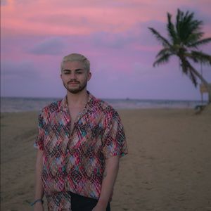 Meet your Posher, Ryan